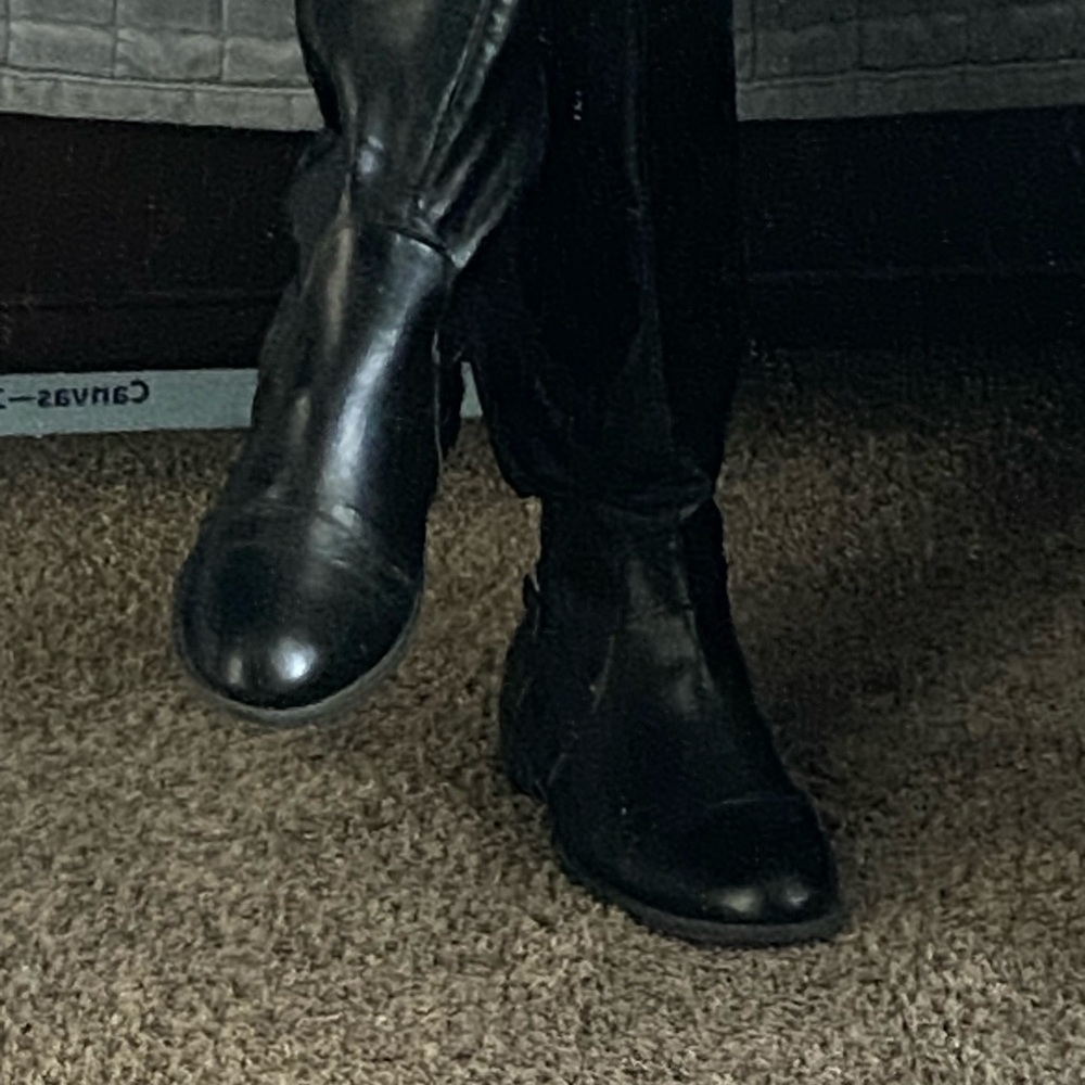 Black faux Leather Knee-High Boots - Picture 5 of 12